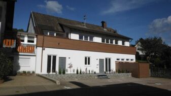 Umbau des alten Feuerwehrgerätehaus zu Sozialwohnungen in Fischerbach